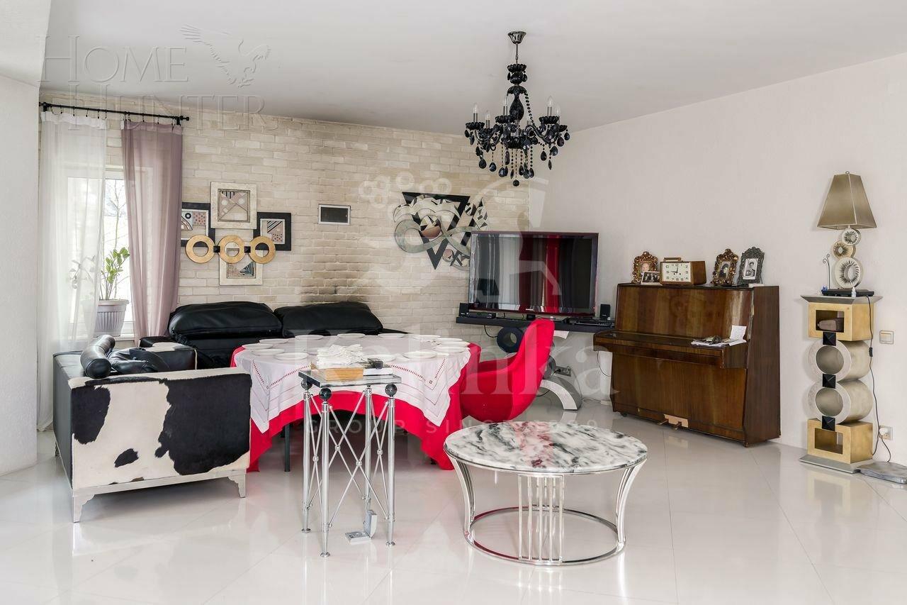 3-этажный коттедж 860 м² с отделкой