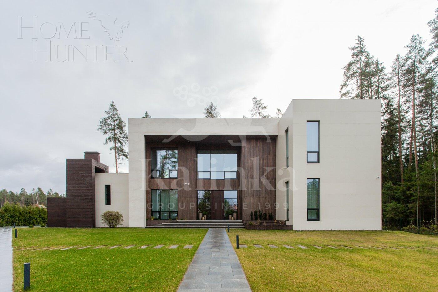 2-этажный коттедж 1 000 м² с отделкой