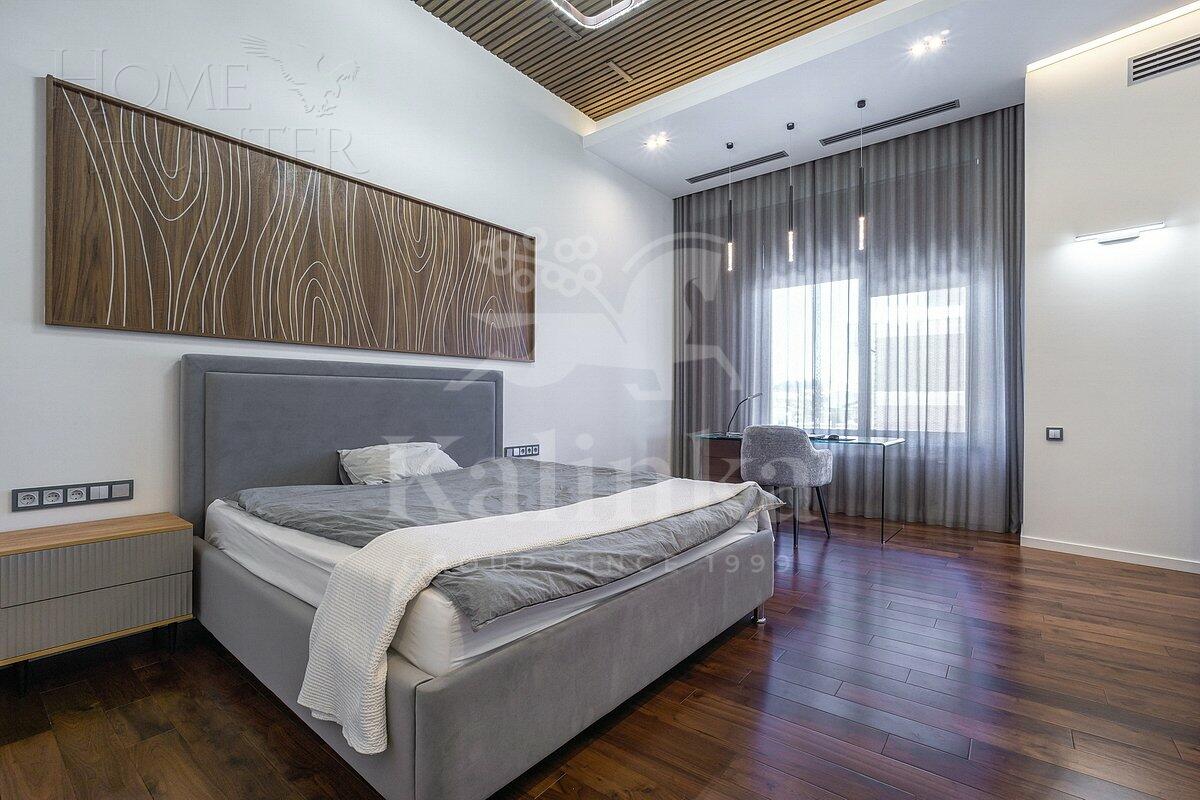 2-этажный коттедж 590 м² с отделкой