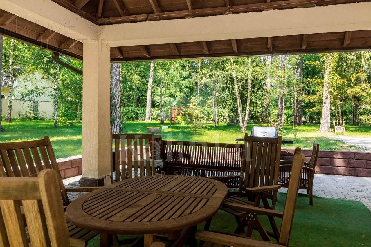 2-этажный коттедж 850 м² с отделкой