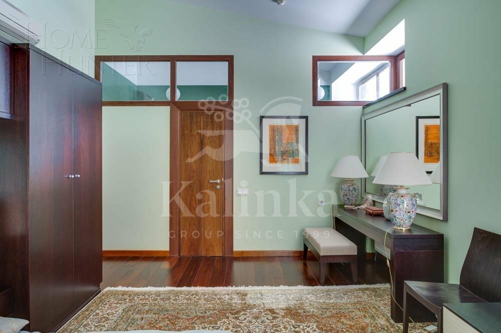 2-этажный коттедж 1 254 м² с отделкой