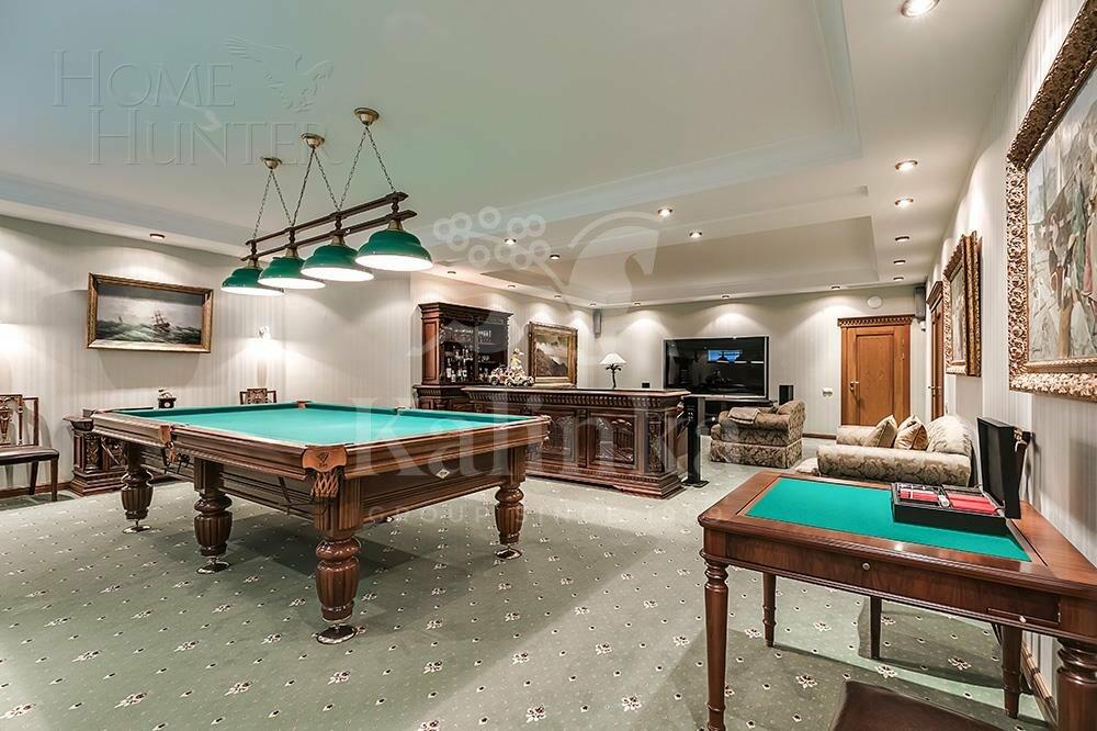 3-этажный коттедж 1 500 м² с отделкой