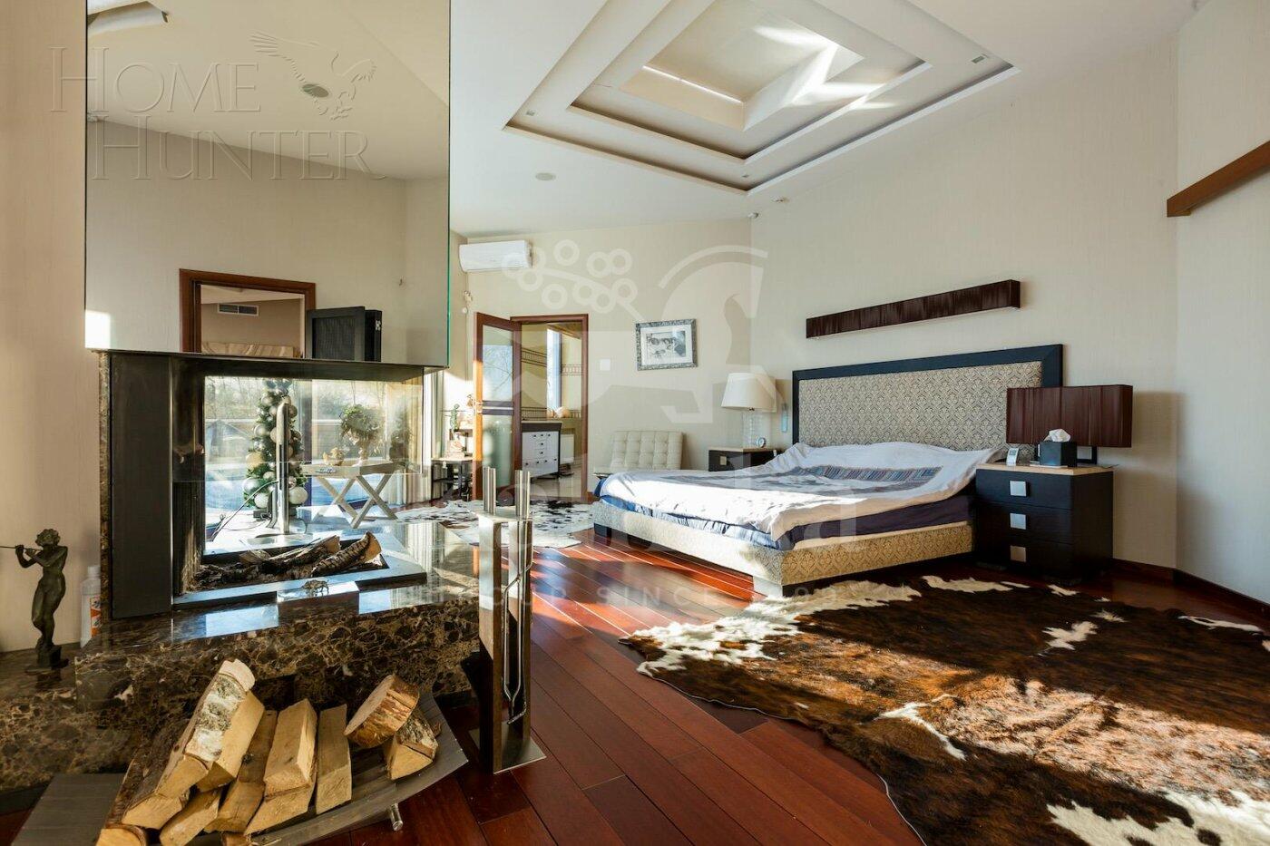 3-этажный коттедж 2 400 м² с отделкой