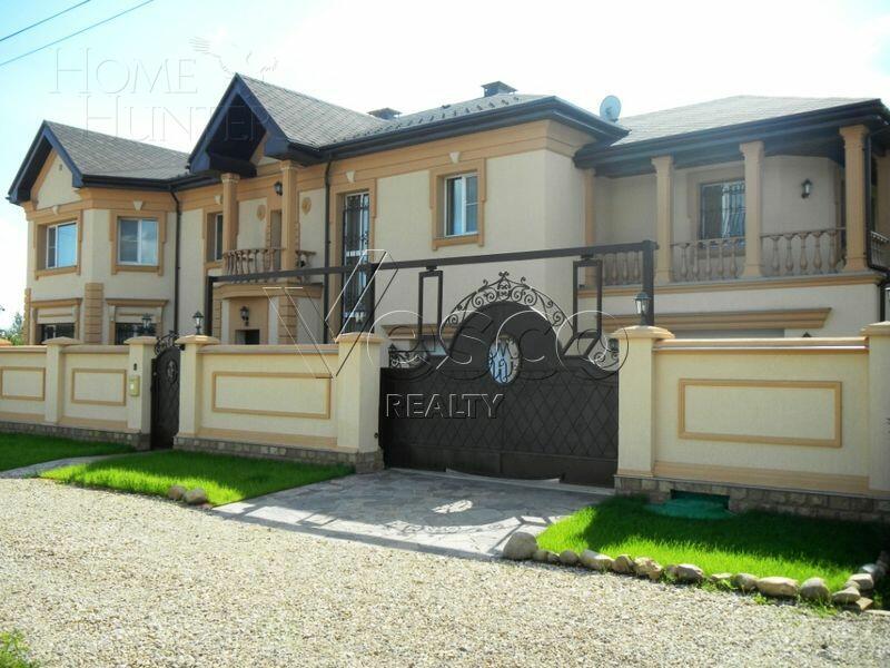 2-этажный коттедж 550 м² с отделкой