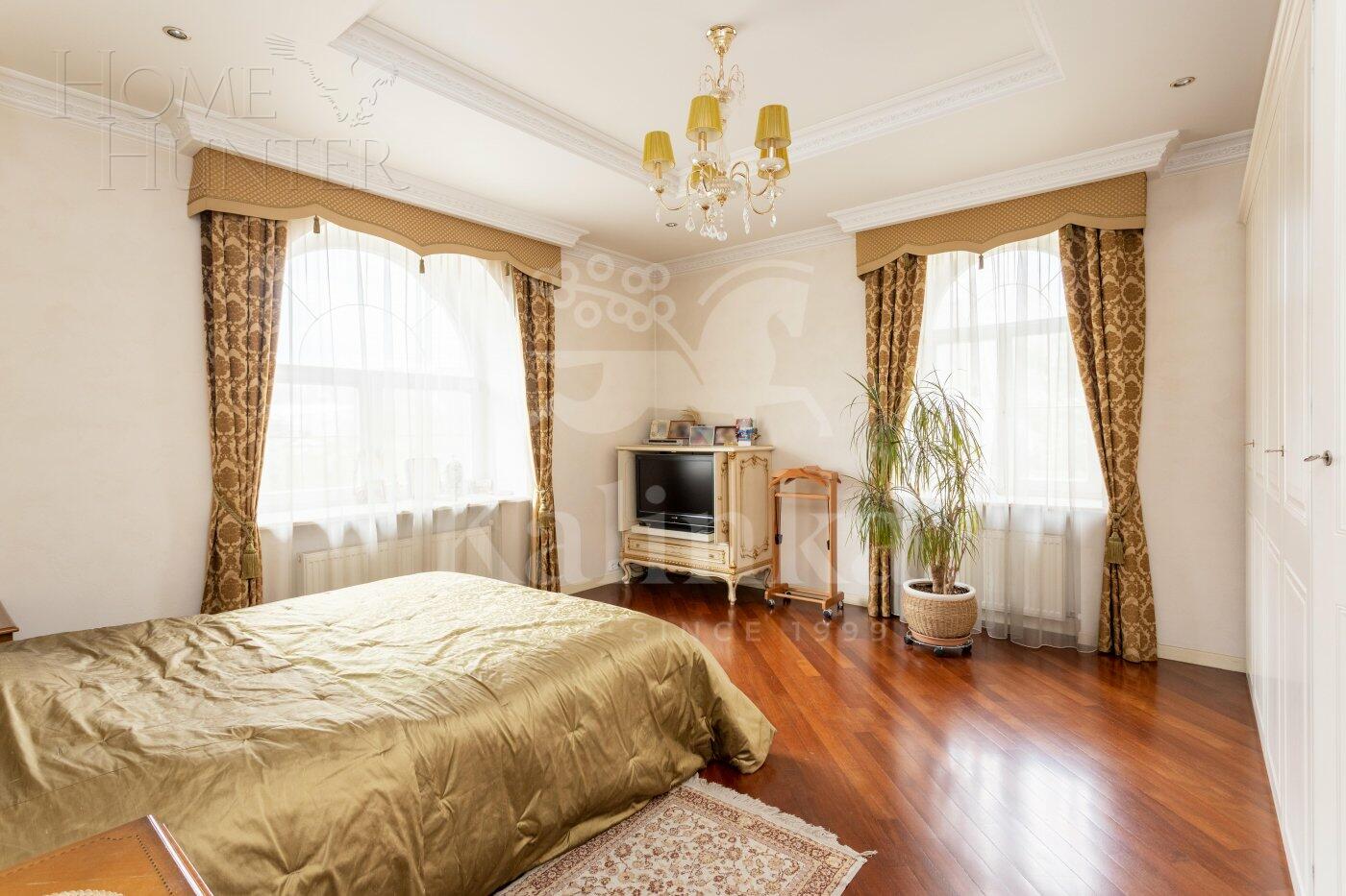 2-этажный коттедж 660 м² с отделкой