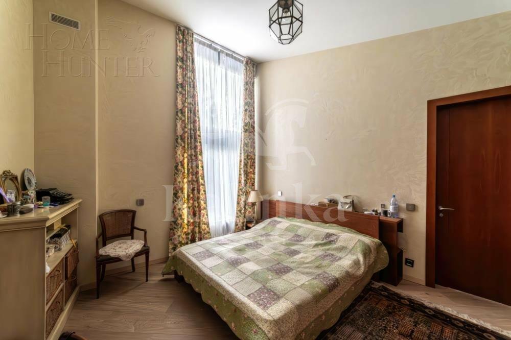 2-этажный коттедж 2 700 м² с отделкой