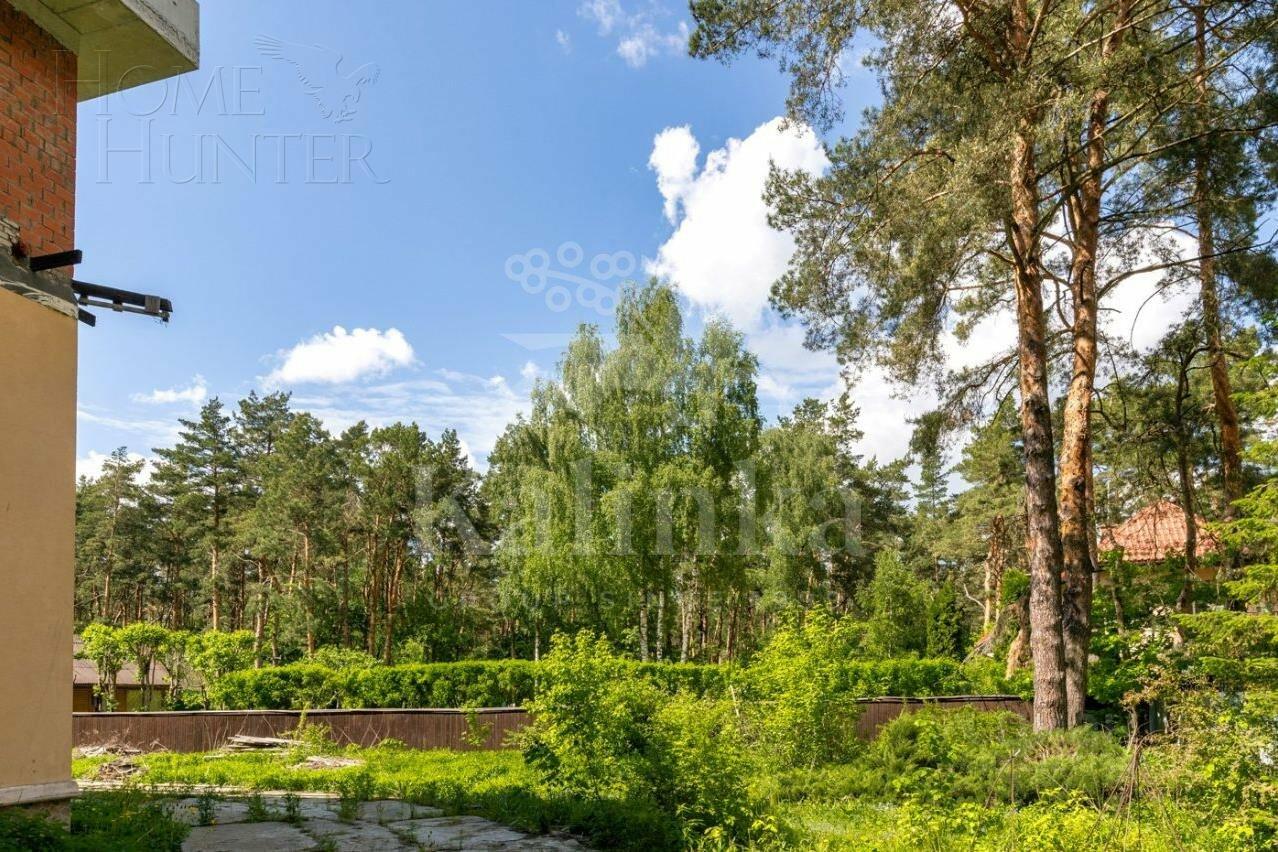 3-этажный коттедж 800 м² без отделки