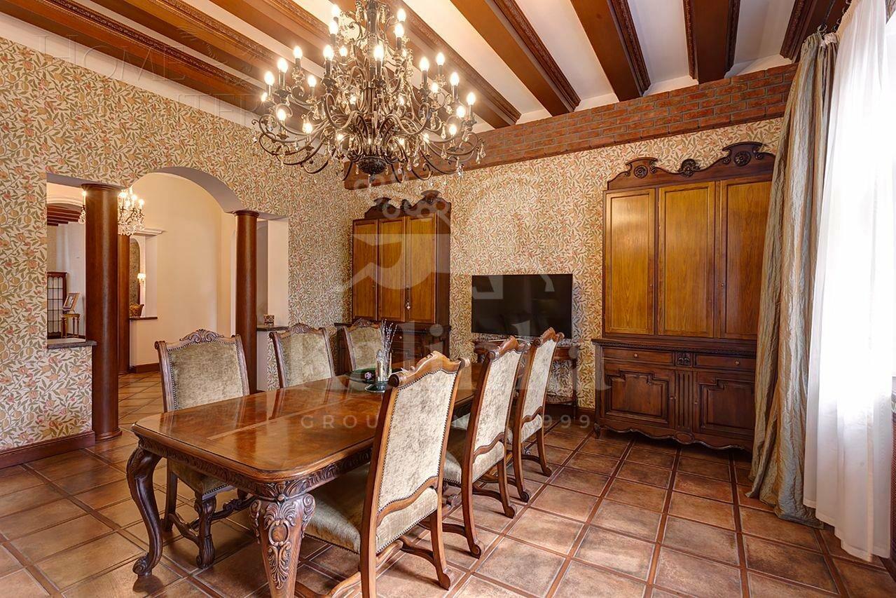 2-этажный коттедж 980 м² с отделкой