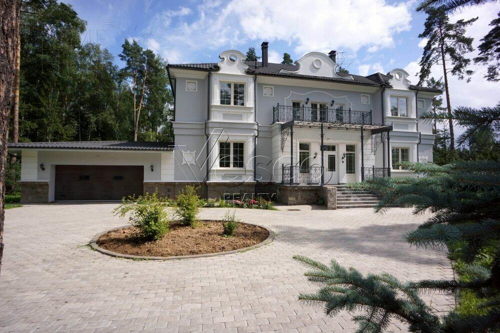 2-этажный коттедж 850 м² с отделкой