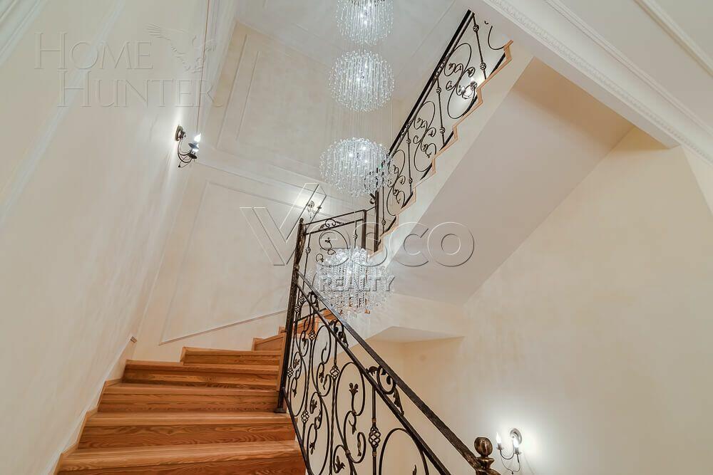 2-этажный коттедж 800 м² с отделкой