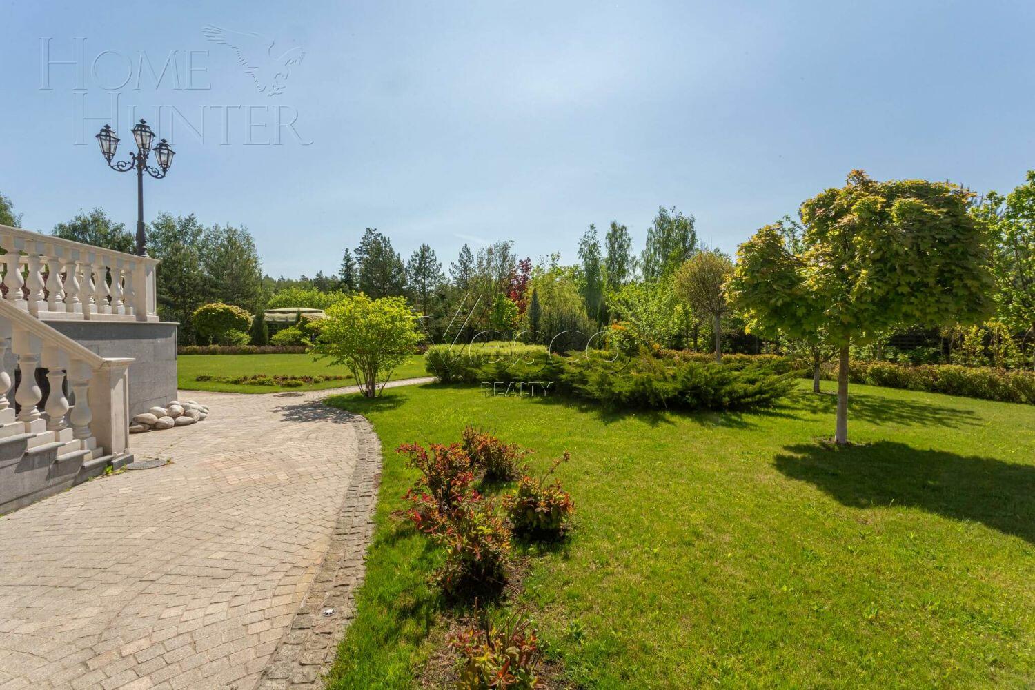 2-этажный коттедж 980 м² с отделкой