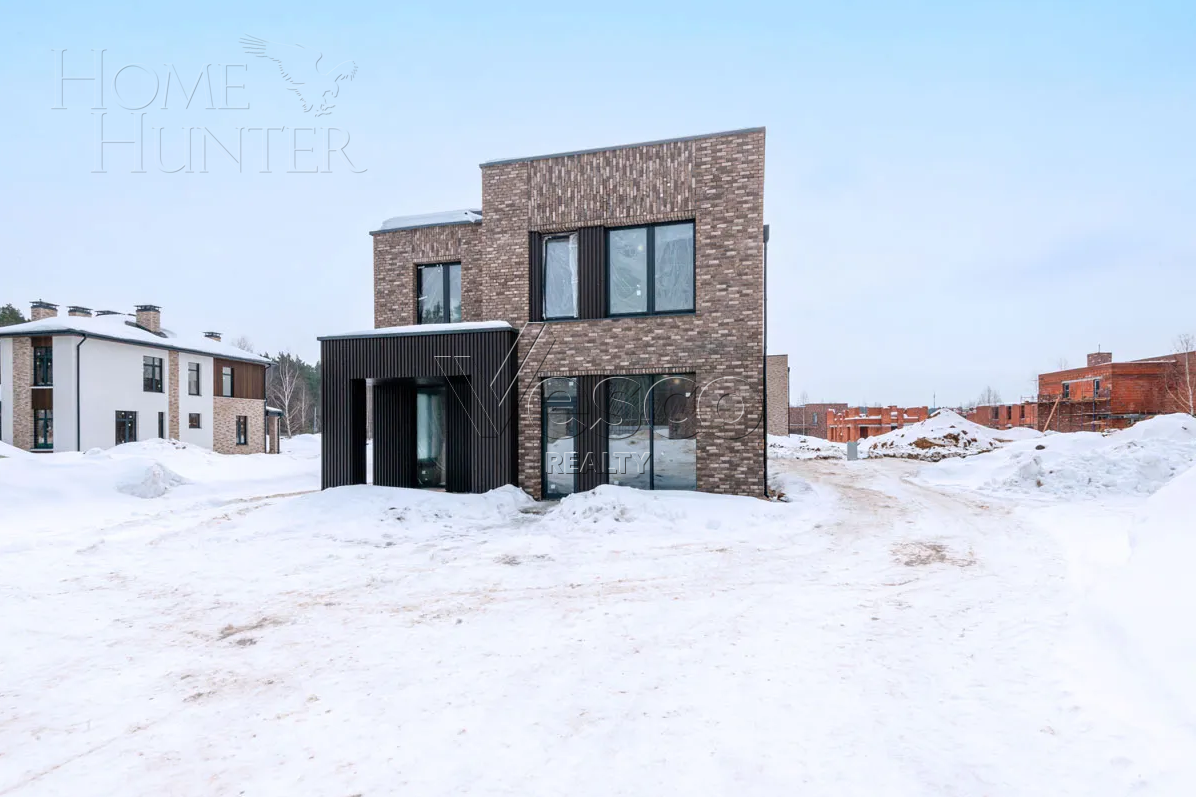 2-этажный коттедж 290.6 м² без отделки