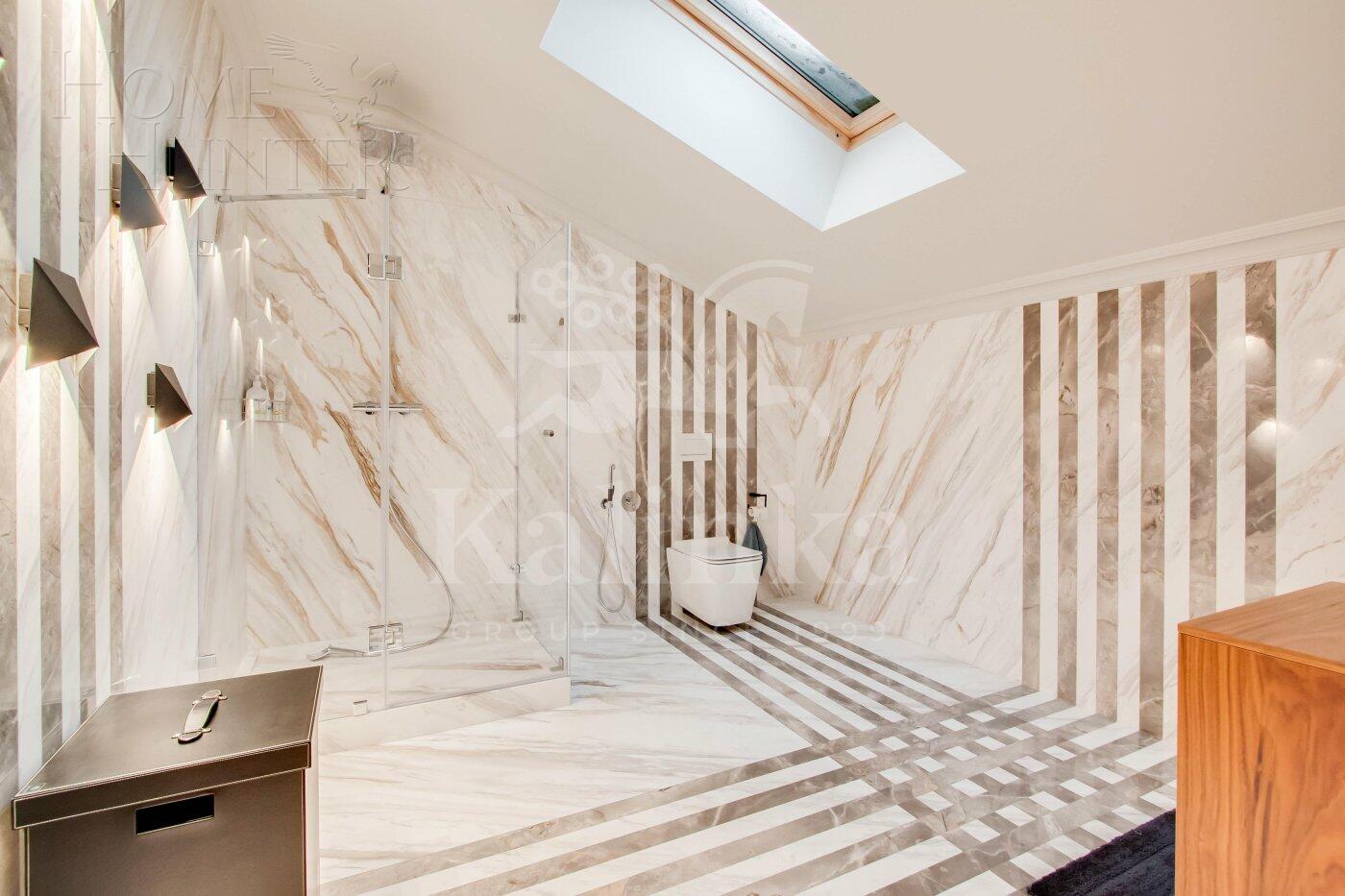 2-этажный коттедж 1 200 м² с отделкой