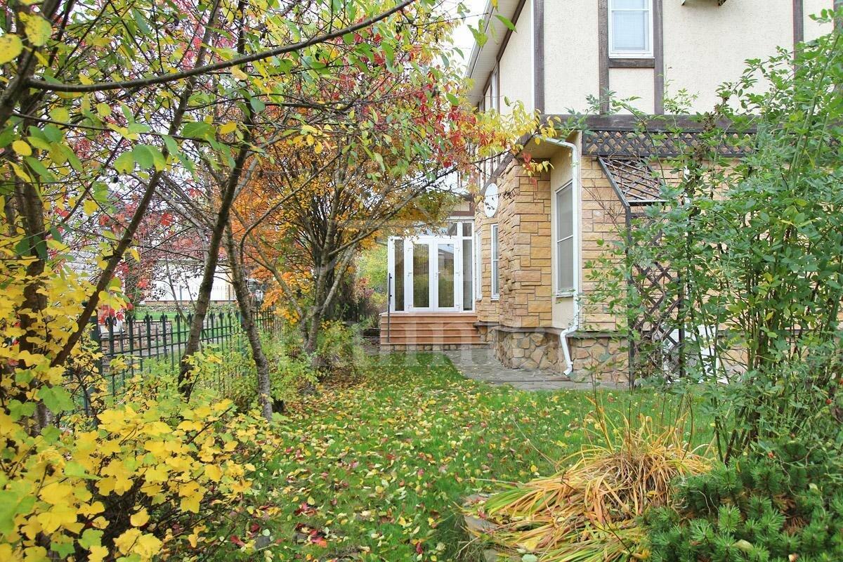 2-этажный коттедж 300 м² с отделкой