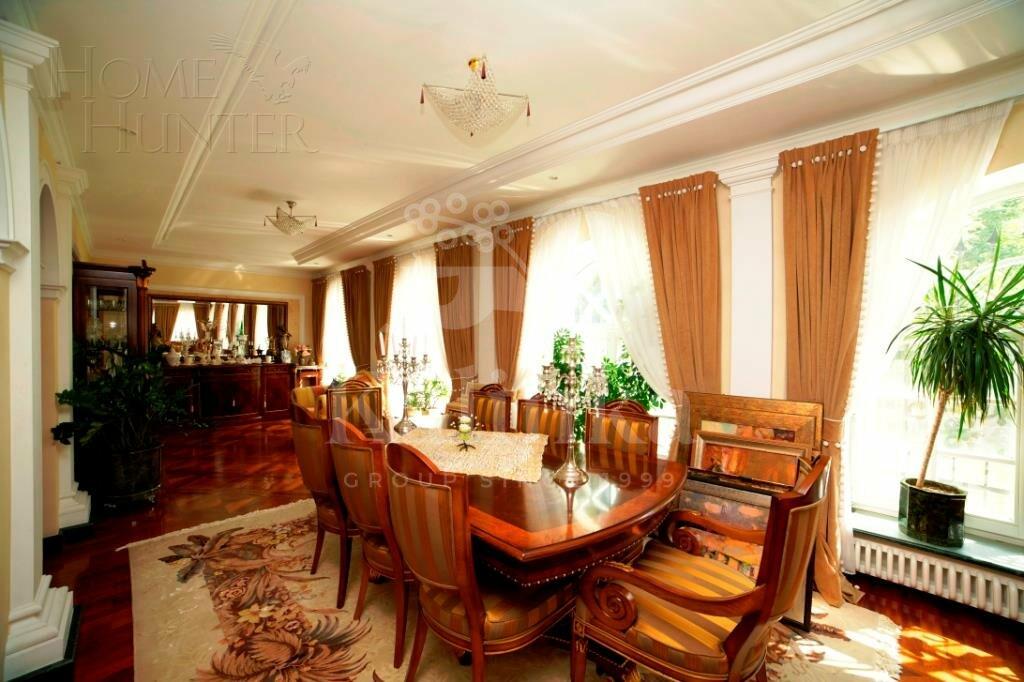 3-этажный коттедж 900 м² с отделкой