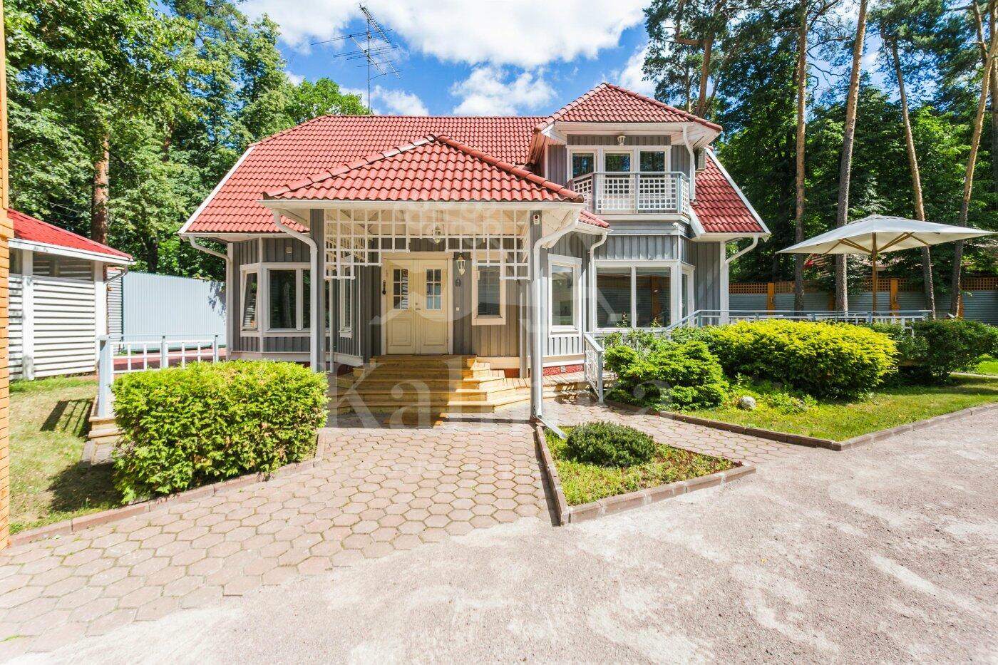 2-этажный коттедж 207.8 м² с отделкой