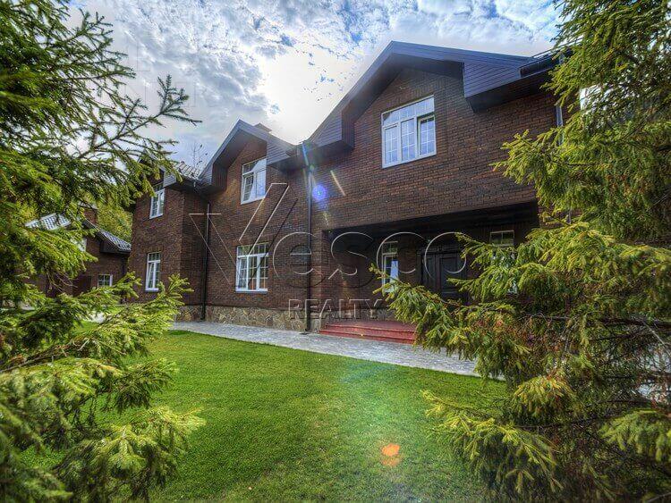 2-этажный коттедж 415 м² с отделкой