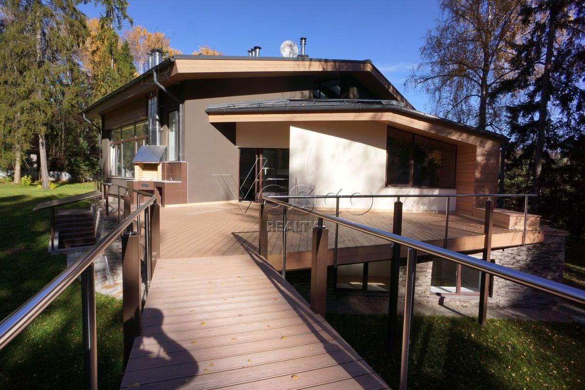 2-этажный коттедж 710 м² с отделкой