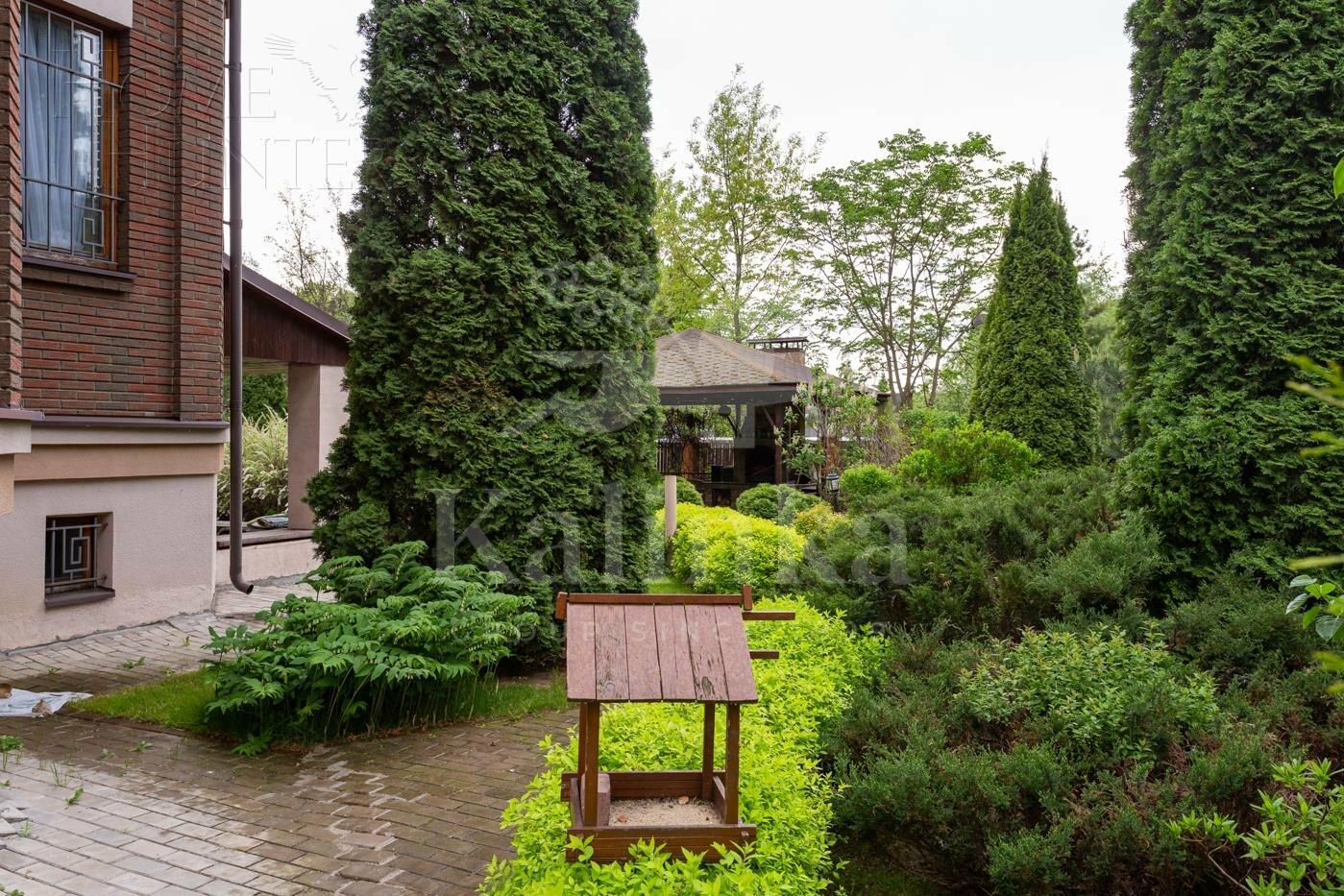 2-этажный коттедж 550 м² с отделкой