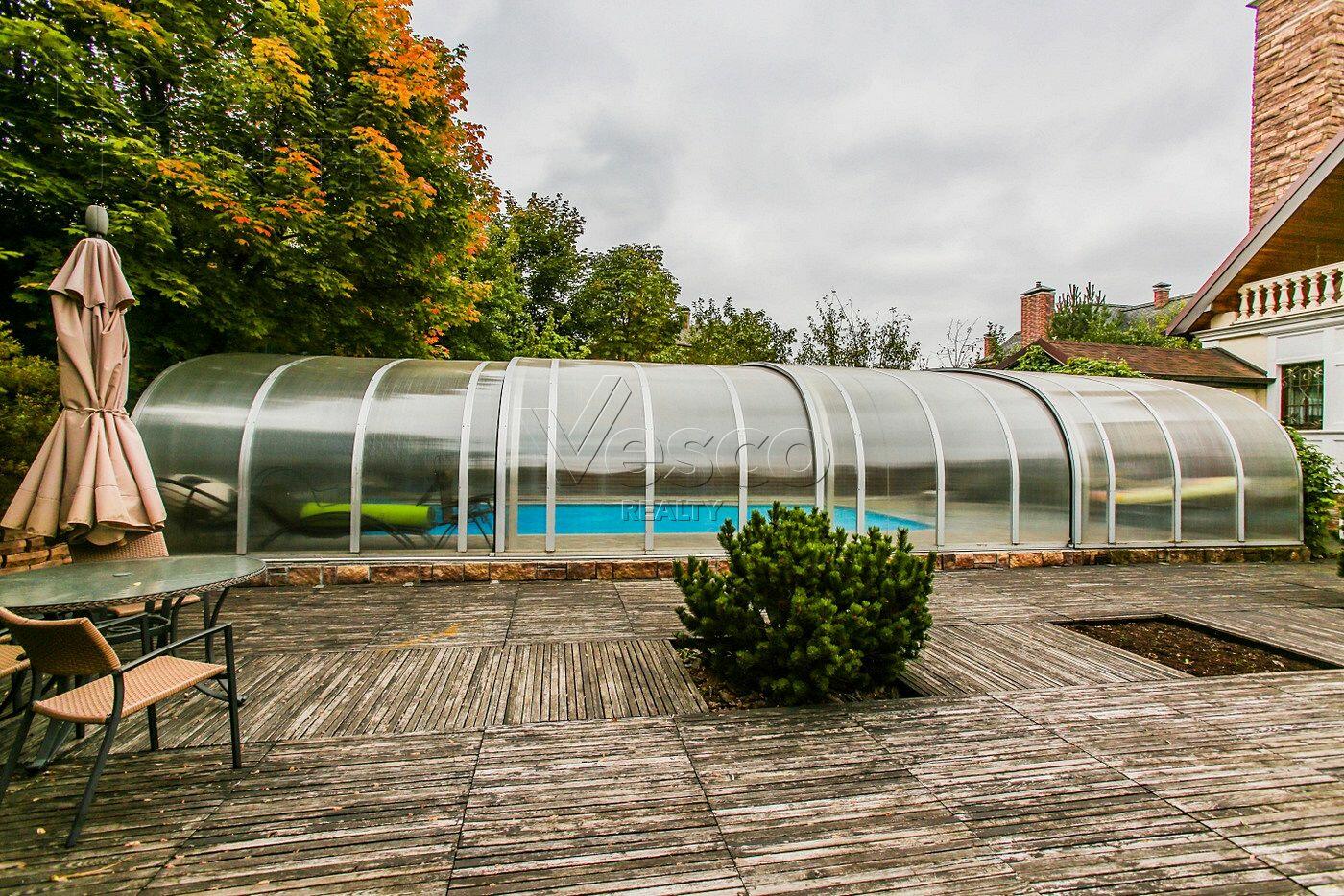 2-этажный коттедж 720 м² с отделкой