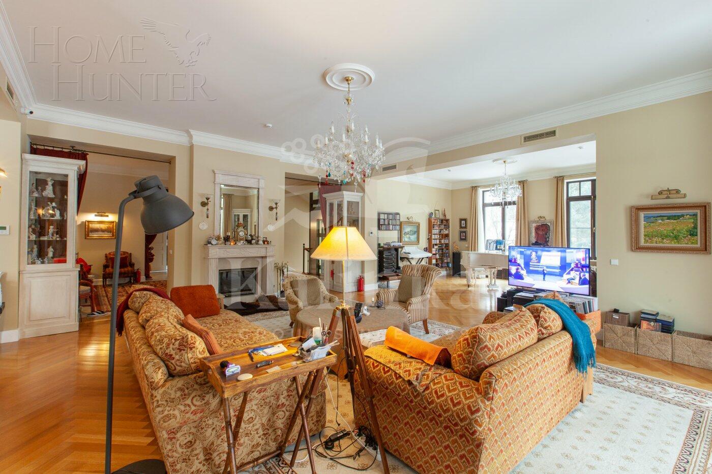 4-этажный коттедж 970 м² с отделкой