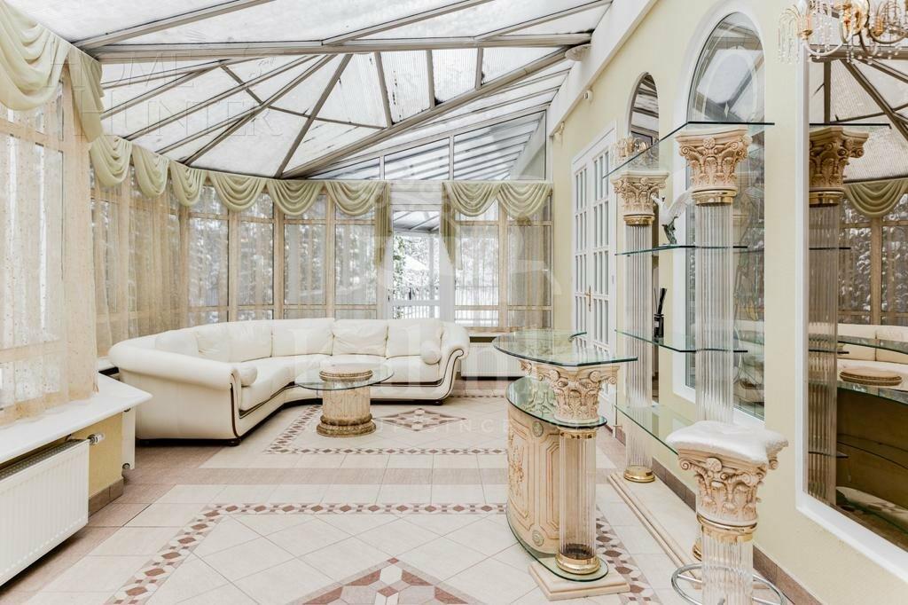 2-этажный коттедж 800 м² с отделкой