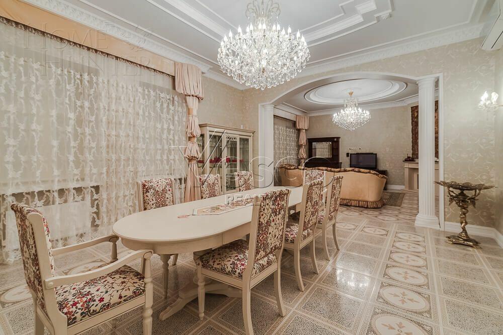 2-этажный коттедж 800 м² с отделкой