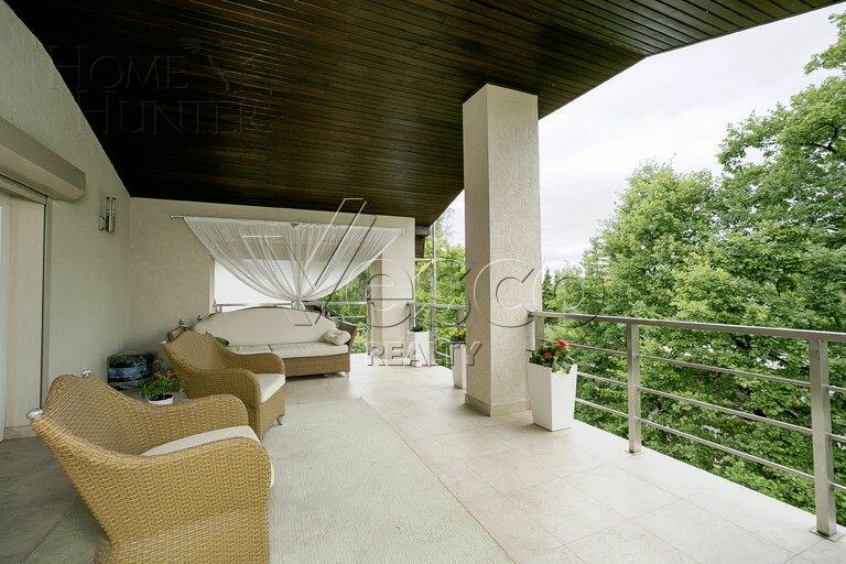 3-этажный коттедж 500 м² с отделкой