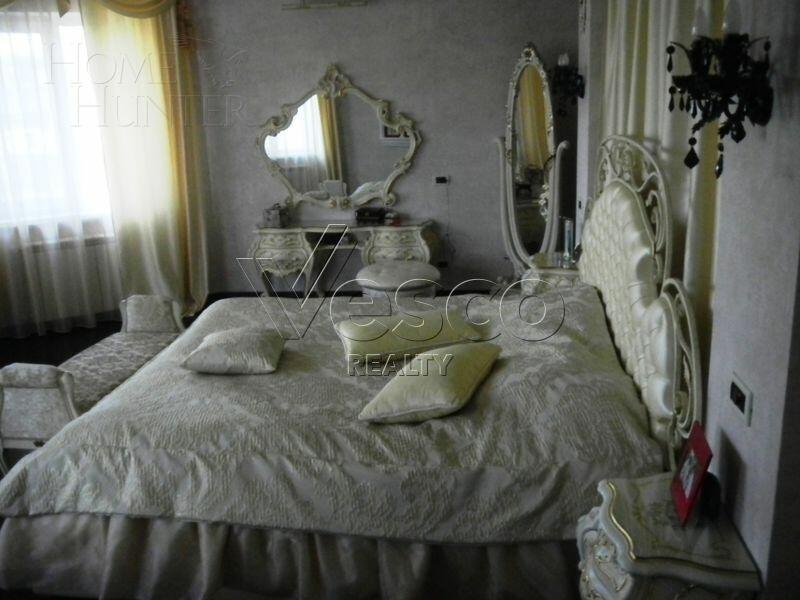 2-этажный коттедж 550 м² с отделкой