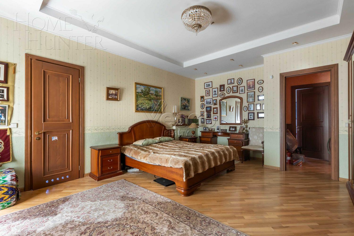 2-этажный коттедж 350 м² с отделкой