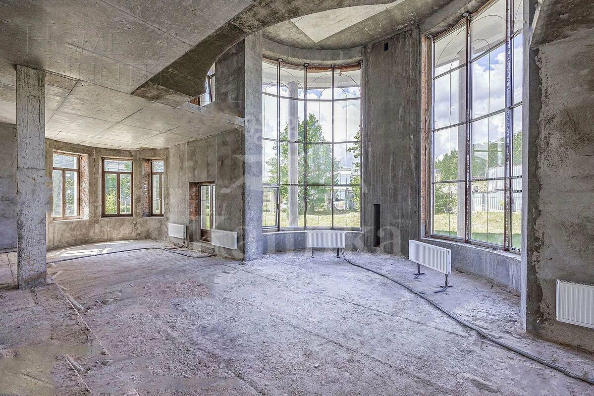 2-этажный коттедж 840 м² без отделки