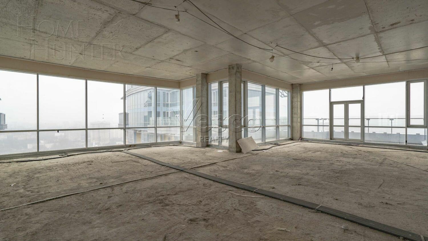 3-УРОВНЕВЫЙ ПЕНТХАУС БЕЗ ОТДЕЛКИ 738.87 М² НА 28 ЭТАЖЕ