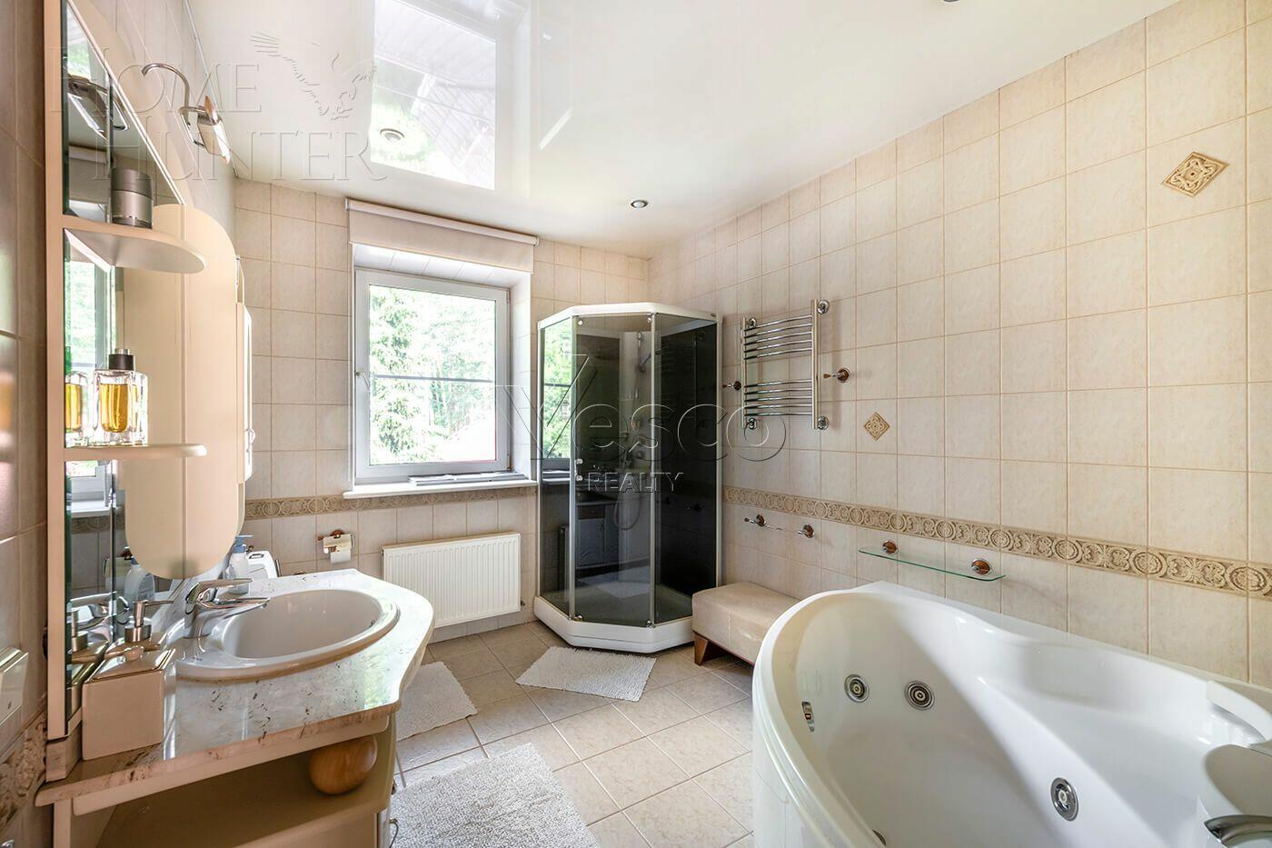 2-этажный коттедж 765 м² с отделкой