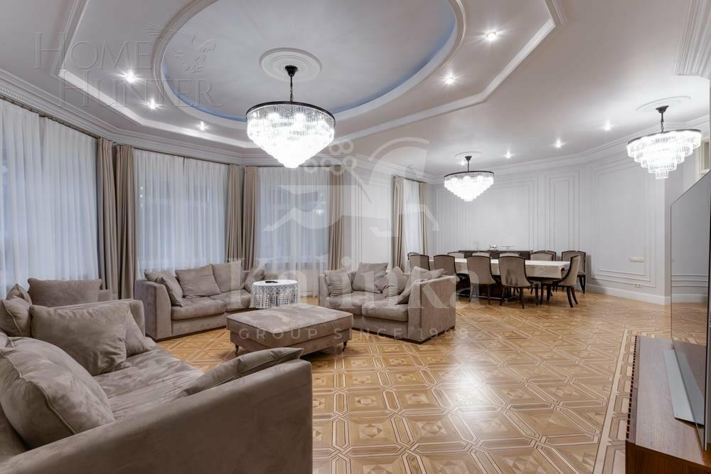 3-этажный коттедж 800 м² с отделкой