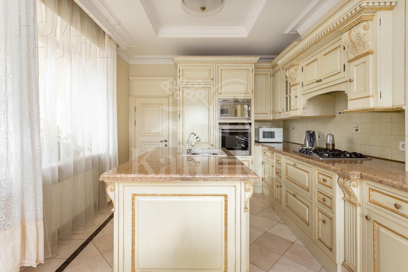 2-этажный коттедж 660 м² с отделкой