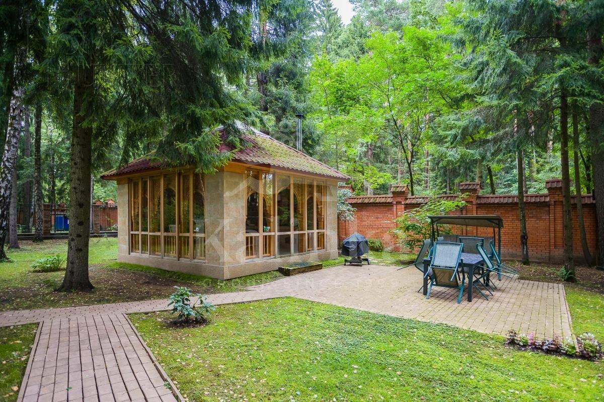 2-этажный коттедж 708 м² с отделкой