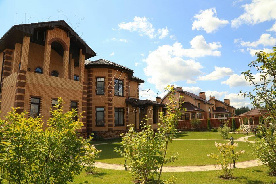 2-этажный коттедж 650 м² с отделкой