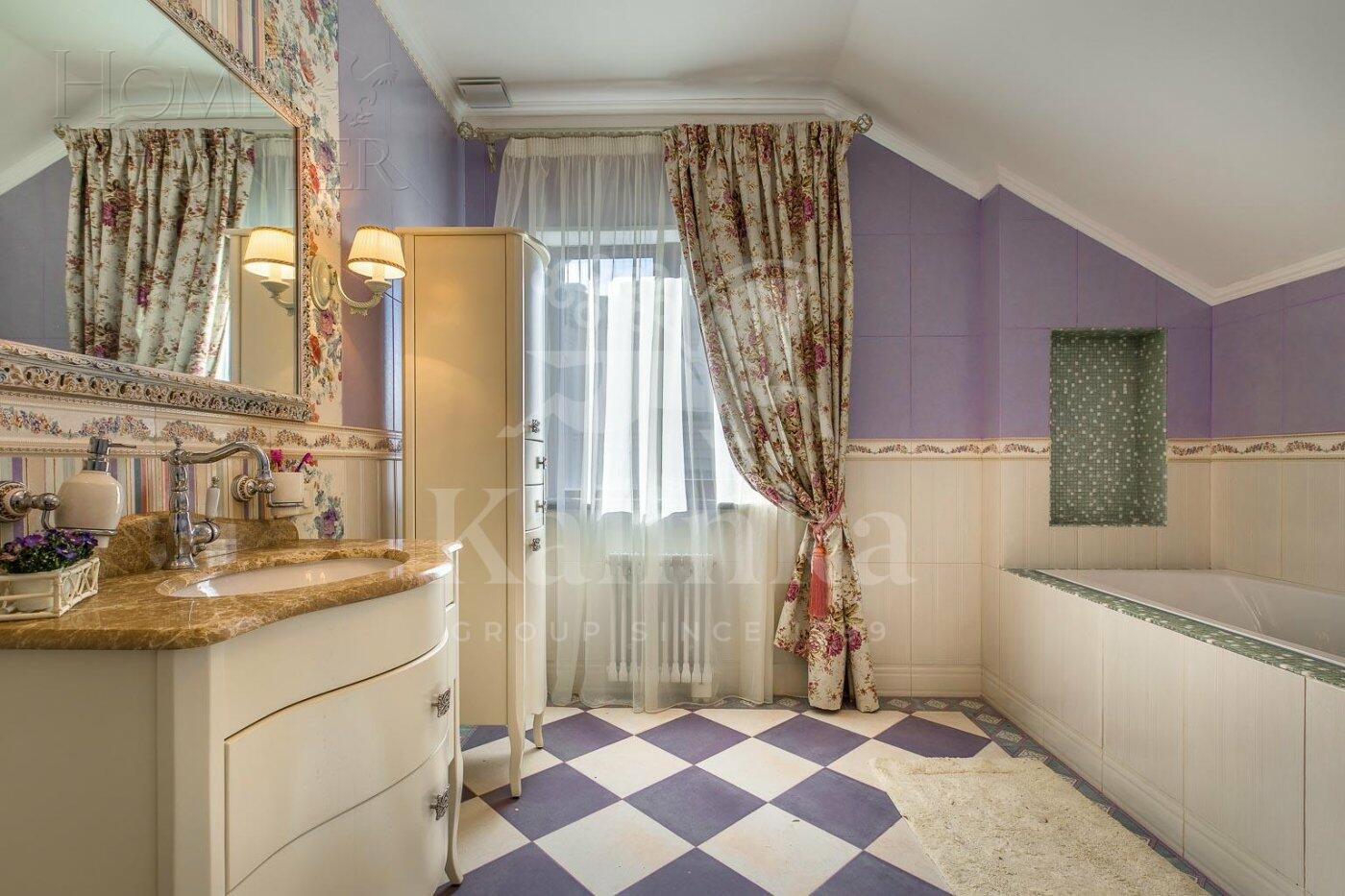 2-этажный коттедж 440 м² с отделкой