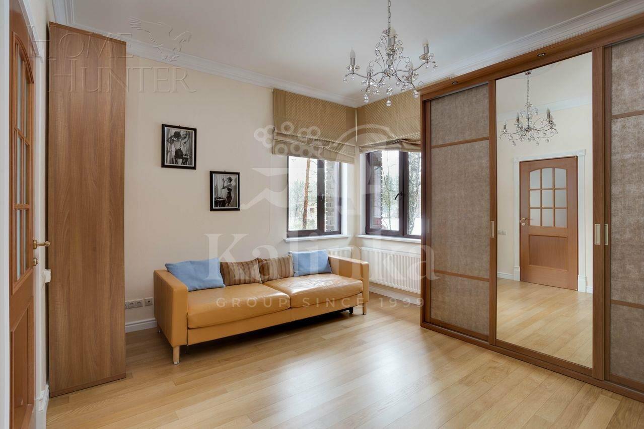 2-этажный коттедж 450 м² с отделкой