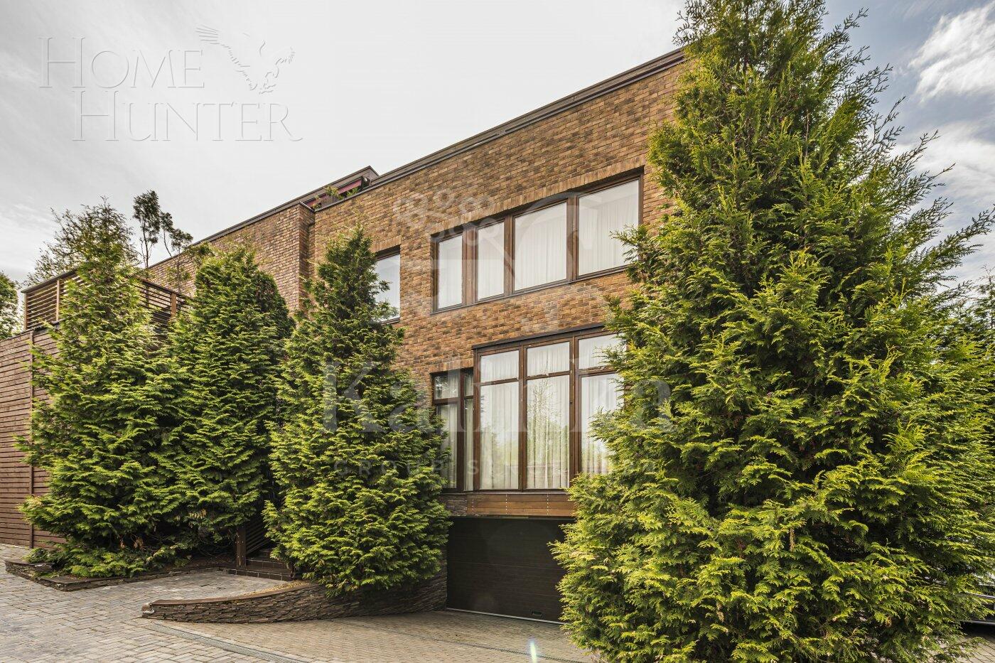 2-этажный таунхаус 380 м² с отделкой