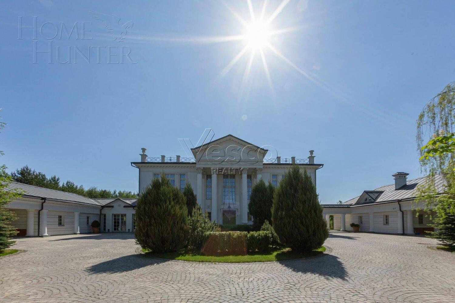 2-этажный коттедж 980 м² с отделкой