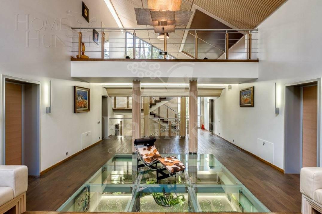 3-этажный коттедж 890.8 м² с отделкой