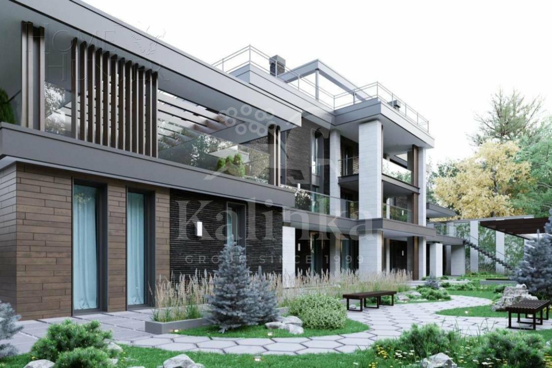 3-этажный коттедж 800 м² без отделки