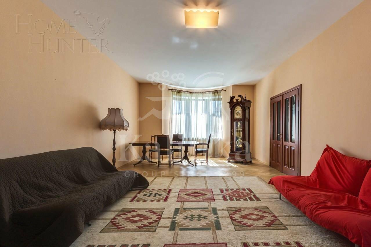 2-этажный коттедж 750 м² с отделкой