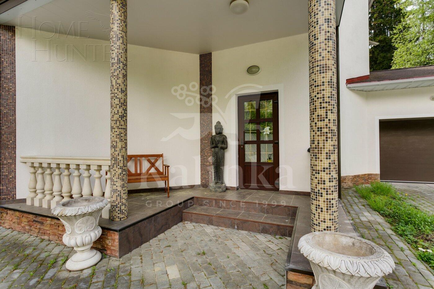 2-этажный коттедж 860 м² с отделкой