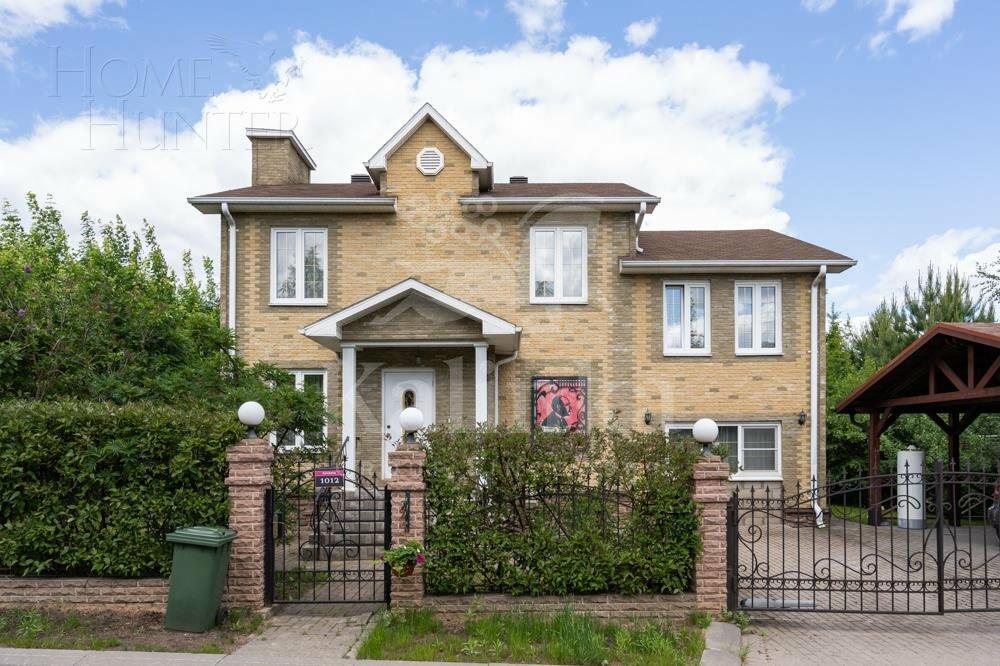 2-этажный коттедж 200 м² с отделкой