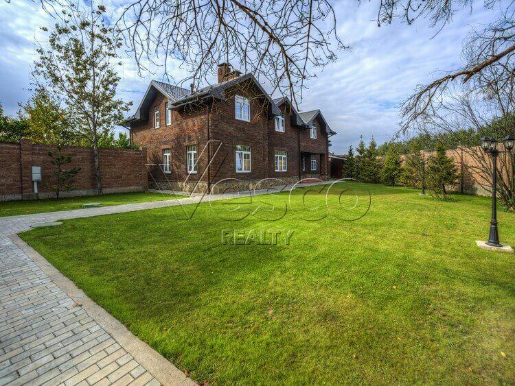 2-этажный коттедж 415 м² с отделкой