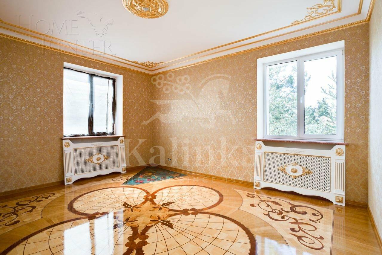 2-этажный коттедж 850 м² с отделкой
