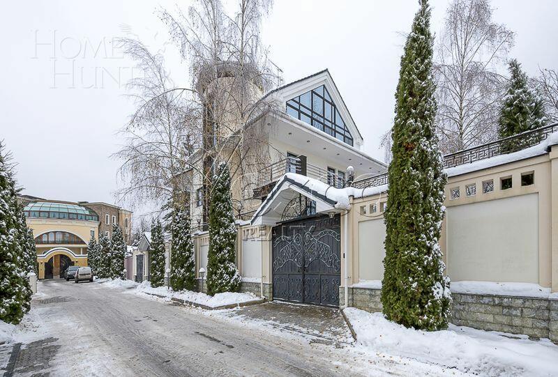 2-этажный коттедж 900 м² с отделкой