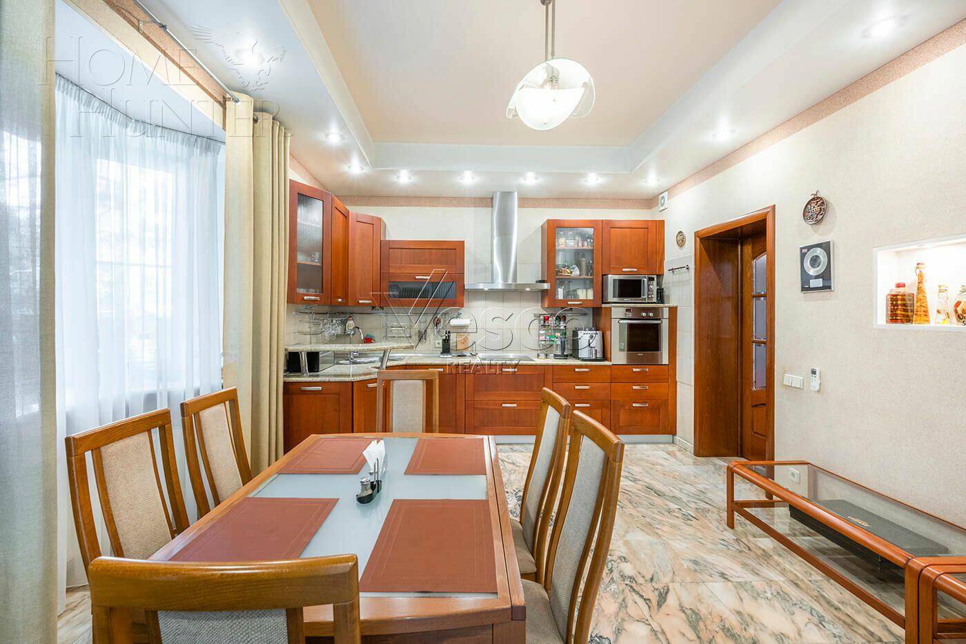 2-этажный коттедж 765 м² с отделкой